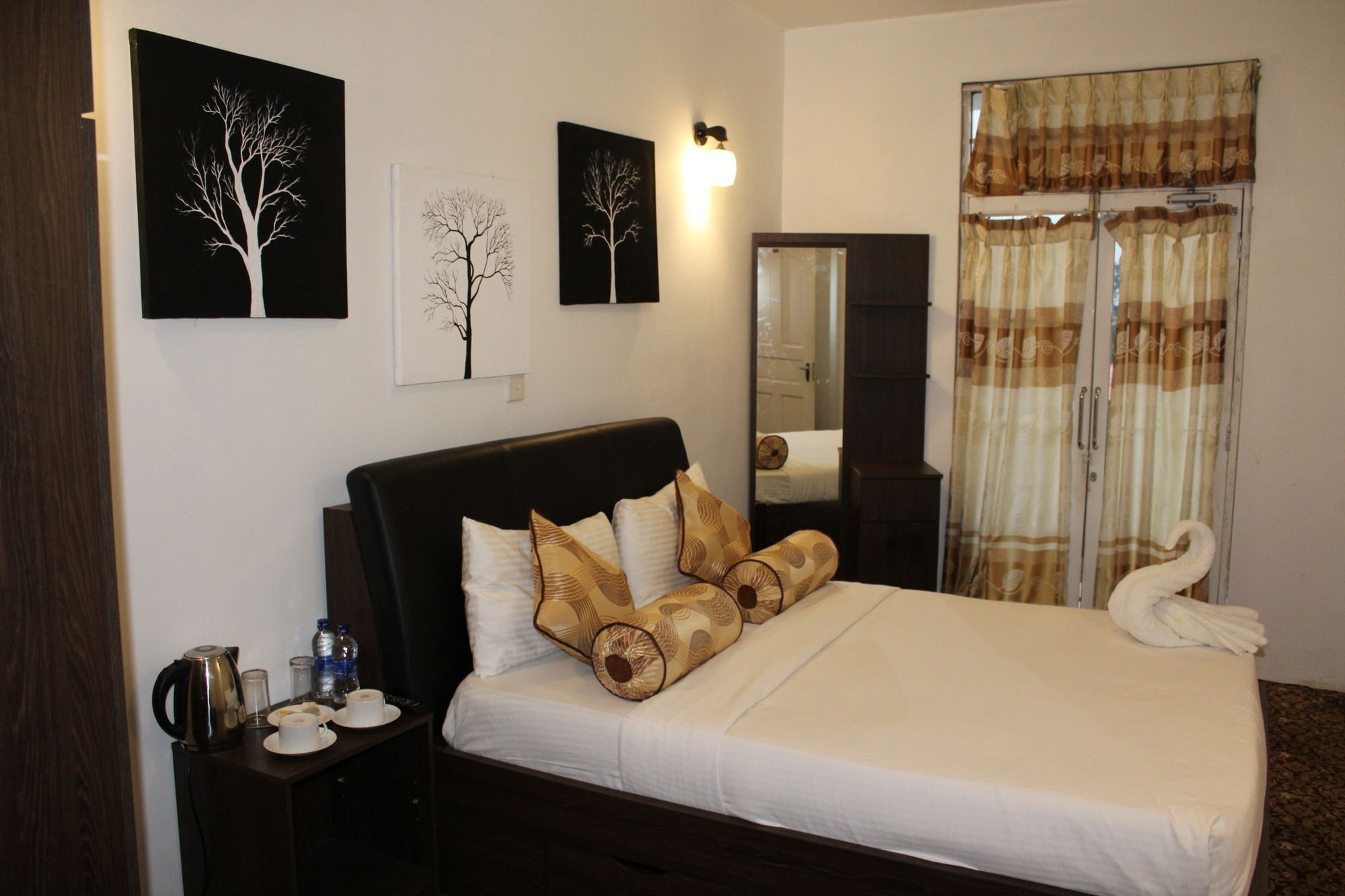 La Cottage Boutique Hotel & Restaurant 누와라 엘리야 외부 사진